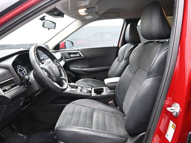 Used 2024 Mitsubishi Outlander SE FWD image 11