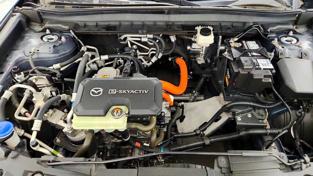 Used 2022 MAZDA MX-30 Electric w/ Premium Plus Pkg FWD image 28