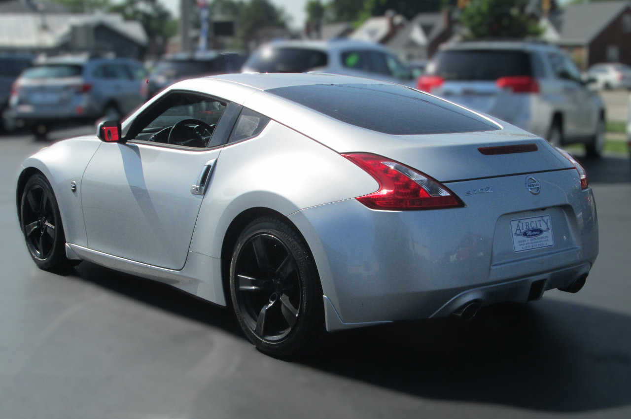 Used 2012 Nissan 370Z Coupe image 6