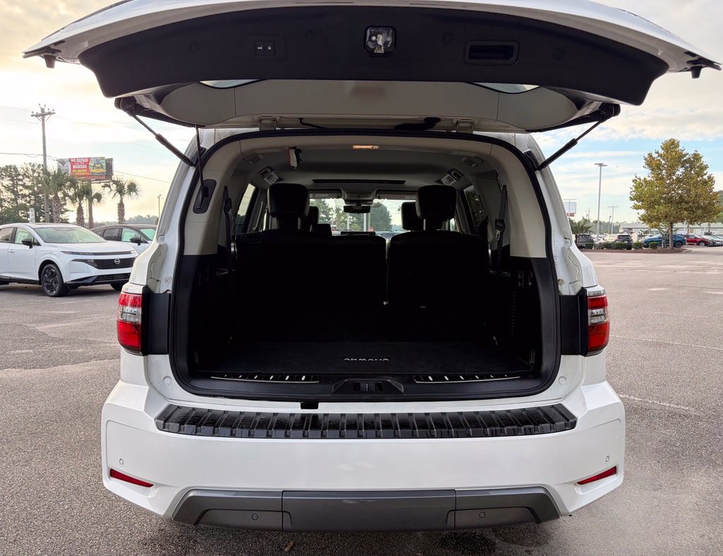 Certified 2022 Nissan Armada Platinum RWD image 5