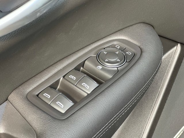 New 2026 Cadillac XT5 Luxury AWD/4WD image 9