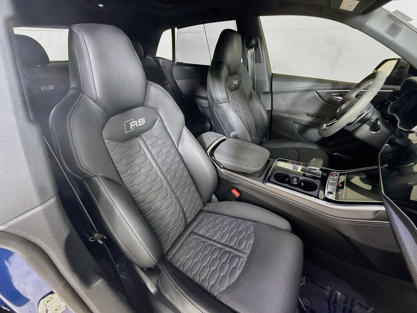 Certified 2025 Audi RS Q8 performance AWD/4WD image 27