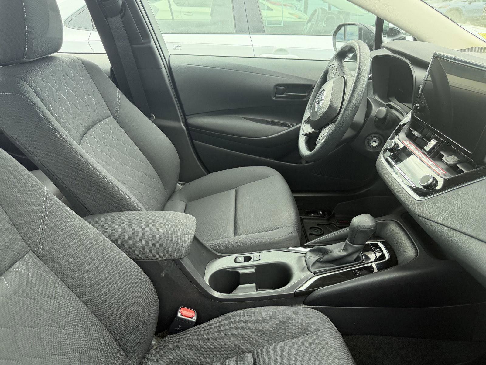 Used 2026 Toyota Corolla LE image 10