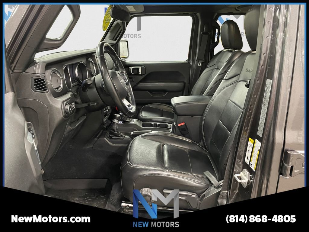 Used 2020 Jeep Wrangler Unlimited Sahara w/ LED Lighting Group AWD/4WD image 9