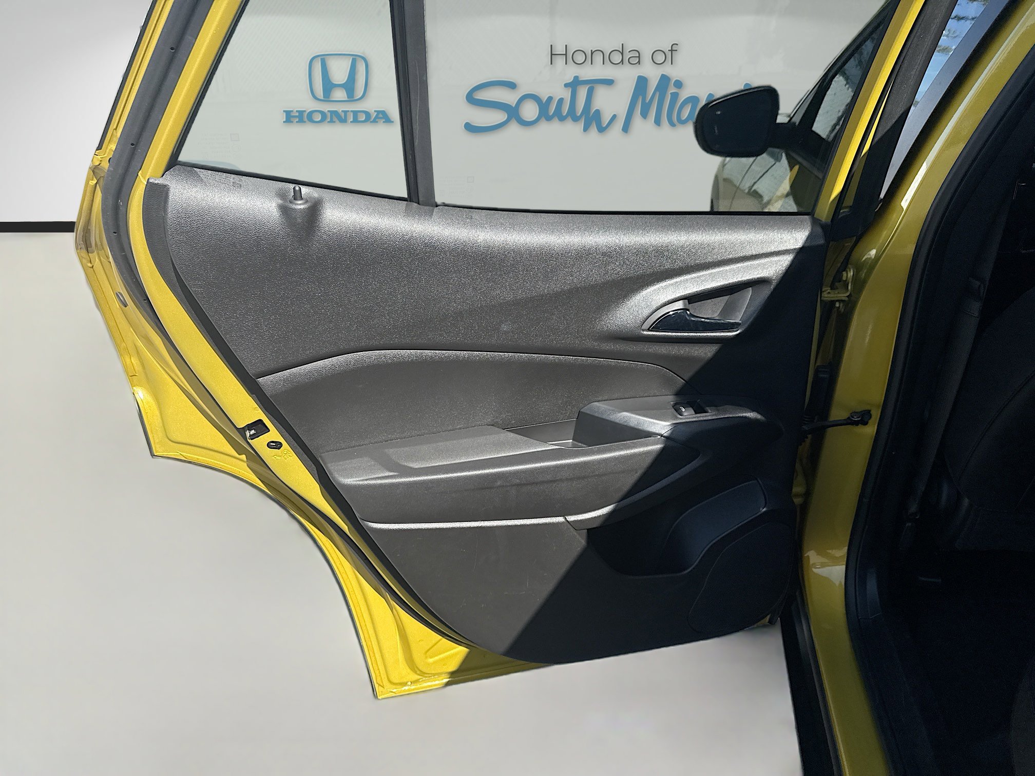 Used 2024 Chevrolet Trax RS w/ Driver Confidence Package image 24