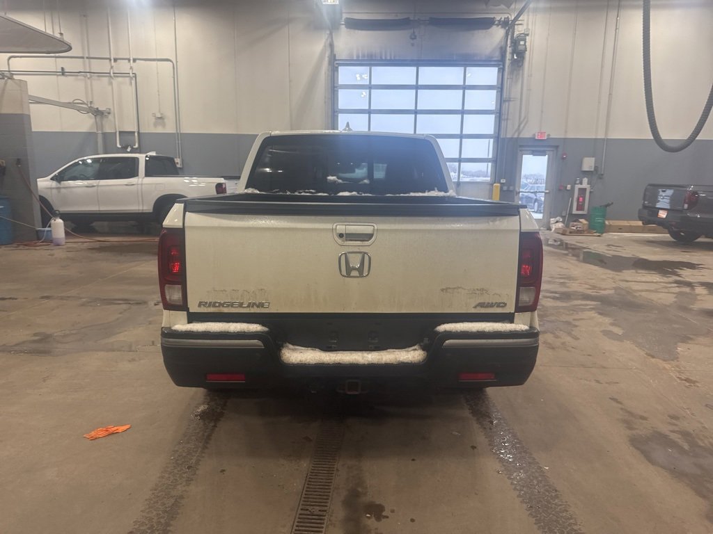Used 2017 Honda Ridgeline RTL-E image 4