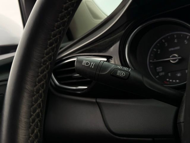 Used 2021 Buick Encore GX Select image 10