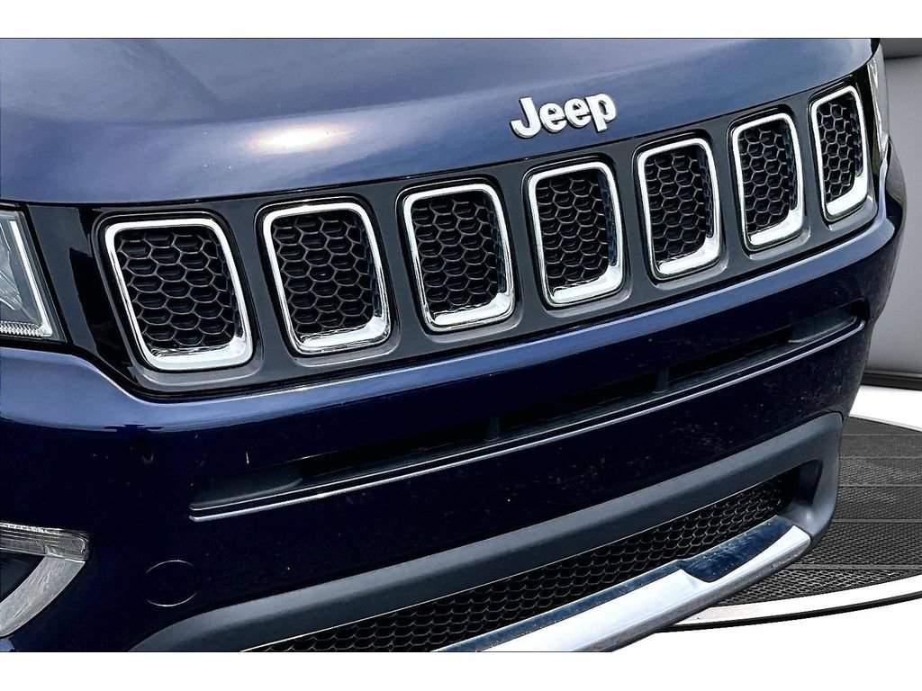 Used 2018 Jeep Compass Limited w/ Navigation Group AWD/4WD image 50
