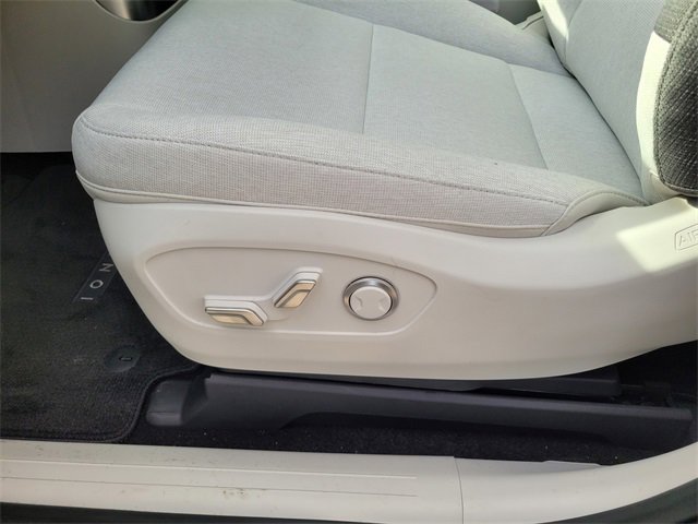 New 2026 Hyundai Ioniq 9 SE image 13