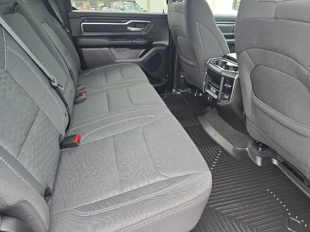 Used 2025 RAM 1500 Big Horn AWD/4WD image 32