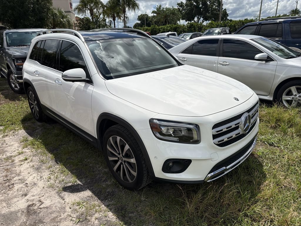 Used 2020 Mercedes-Benz GLB 250 image 1