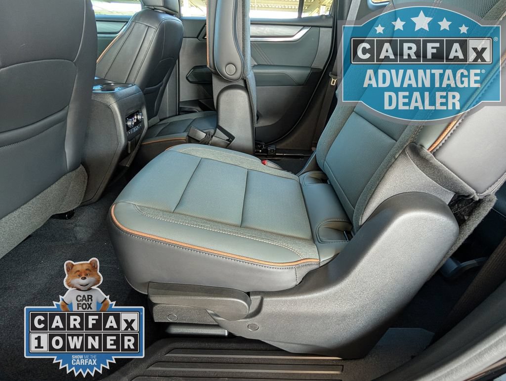 Used 2024 GMC Acadia AT4 w/ Luxury Package AWD/4WD image 24