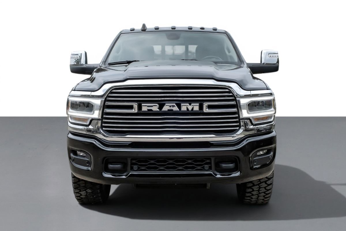 Used 2023 RAM 3500 Laramie AWD/4WD image 3