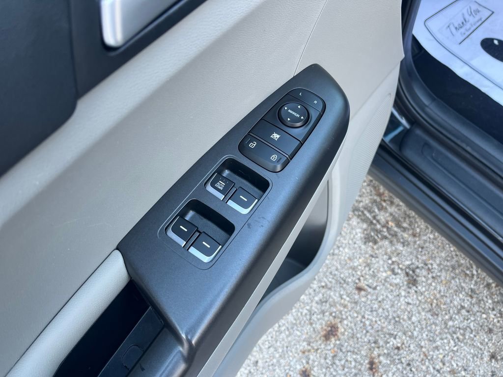 Used 2020 Kia Sportage LX image 13