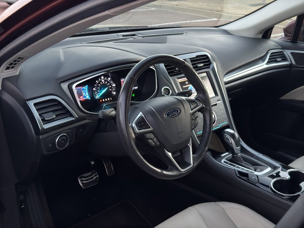 Used 2015 Ford Fusion Titanium image 9