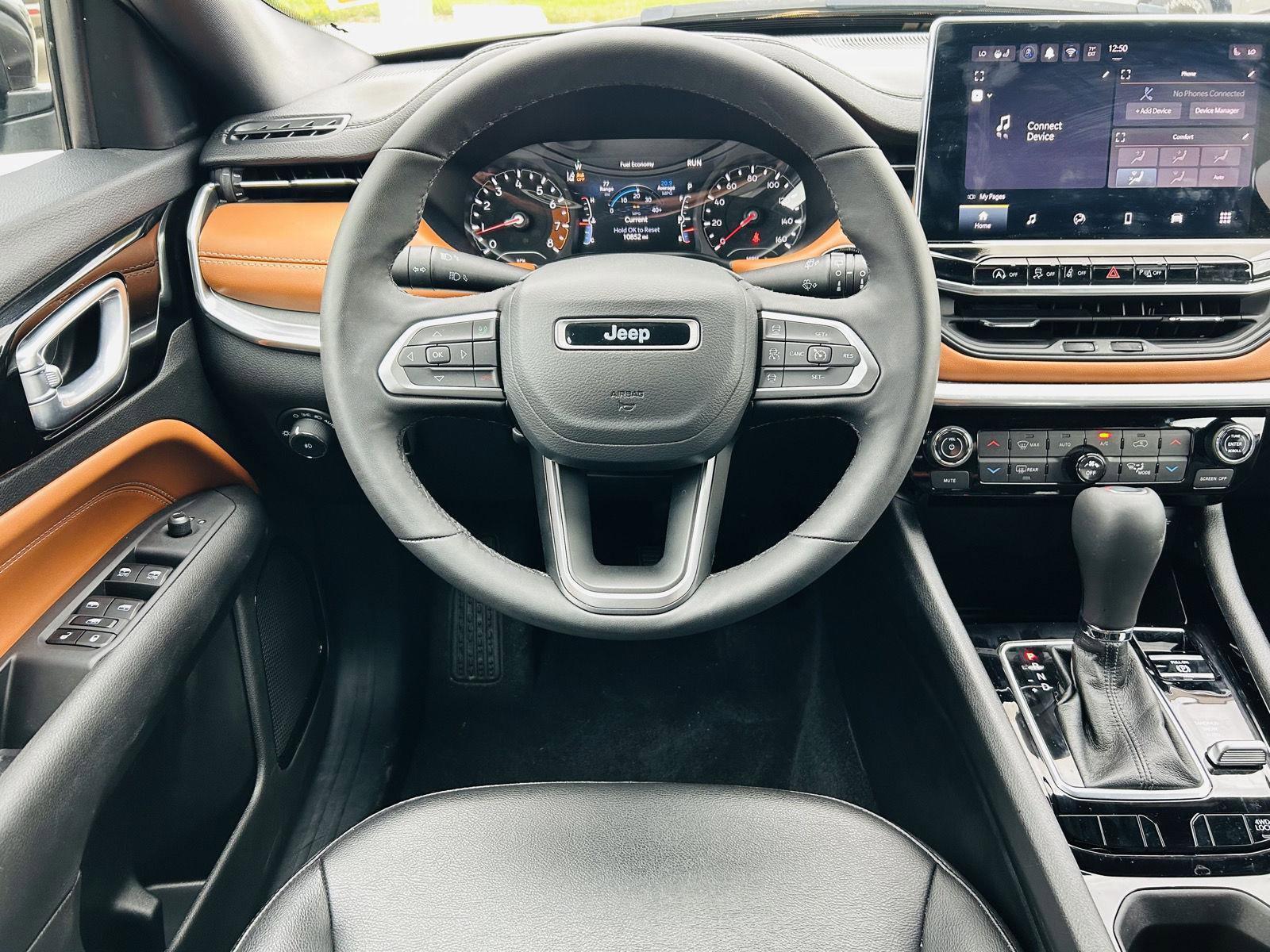 Used 2024 Jeep Compass Limited AWD/4WD image 13