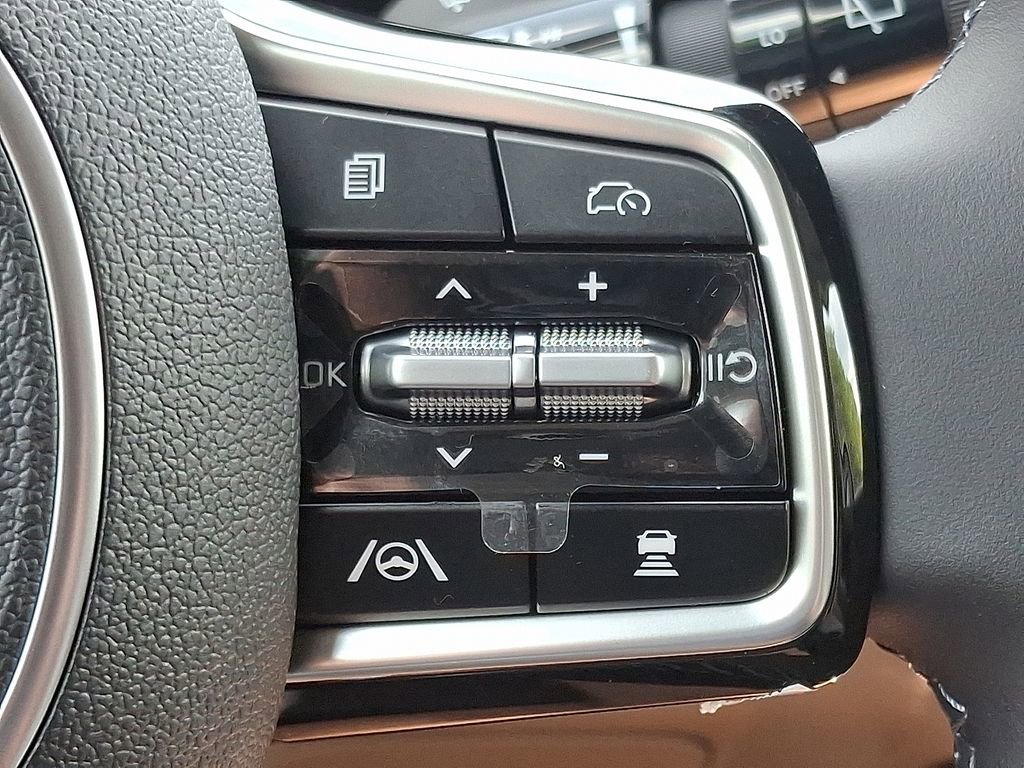 New 2026 Kia Carnival EX image 18