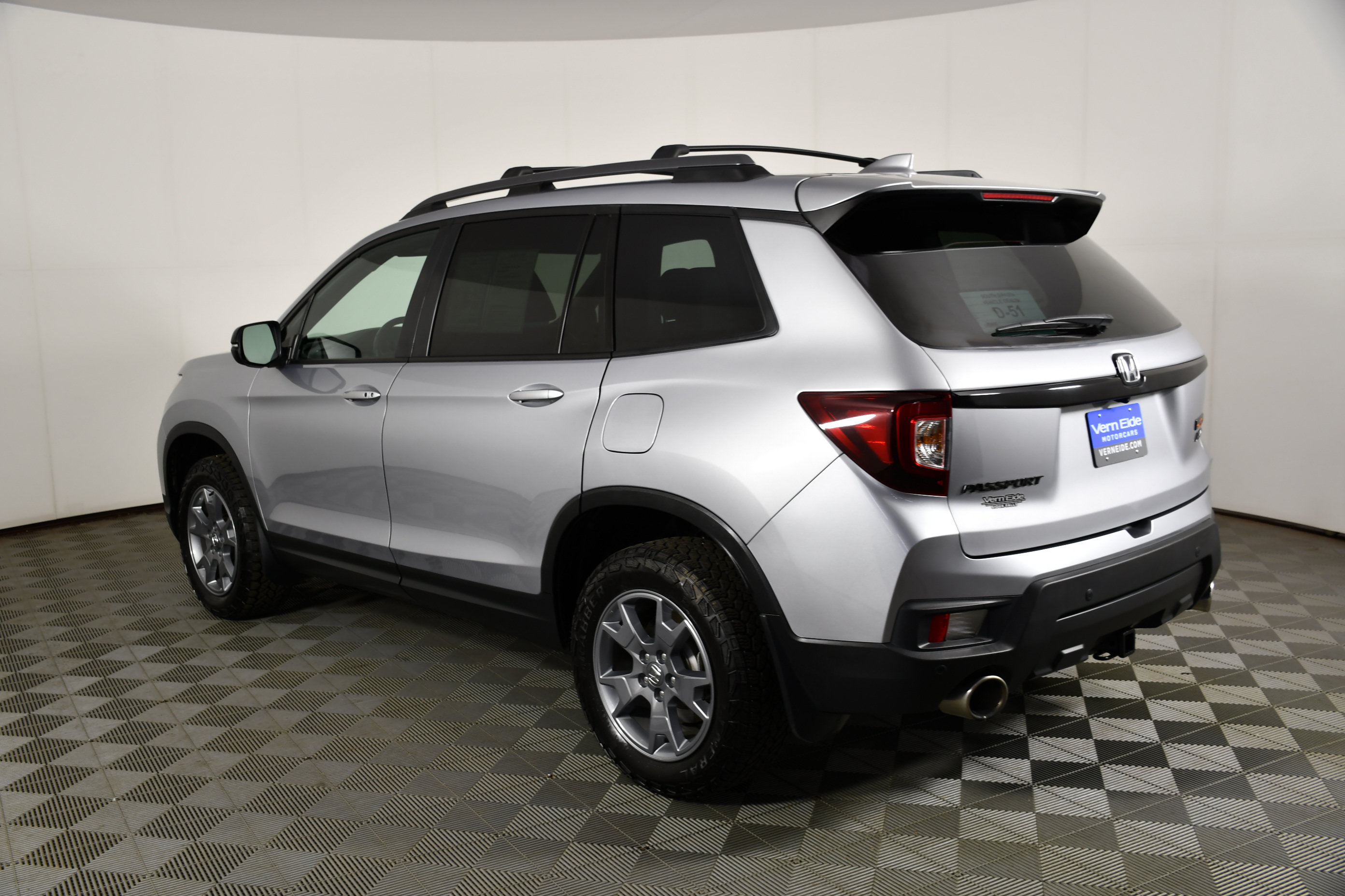 Certified 2025 Honda Passport TrailSport image 8