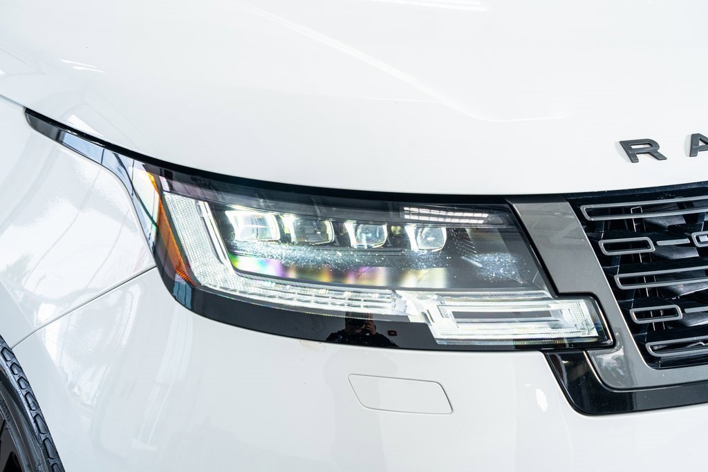 Used 2024 Land Rover Range Rover SE image 19