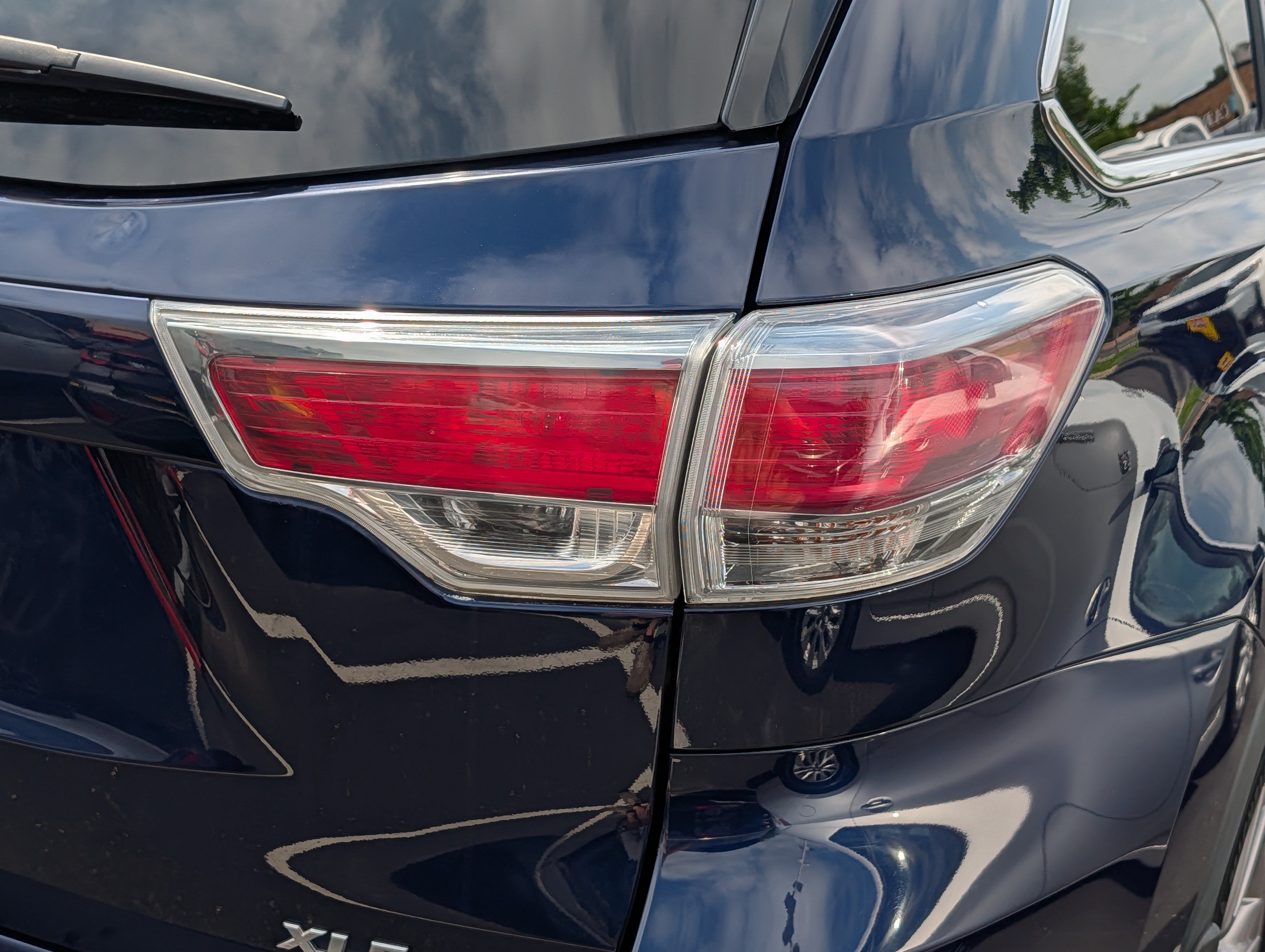 Used 2015 Toyota Highlander XLE AWD/4WD image 17