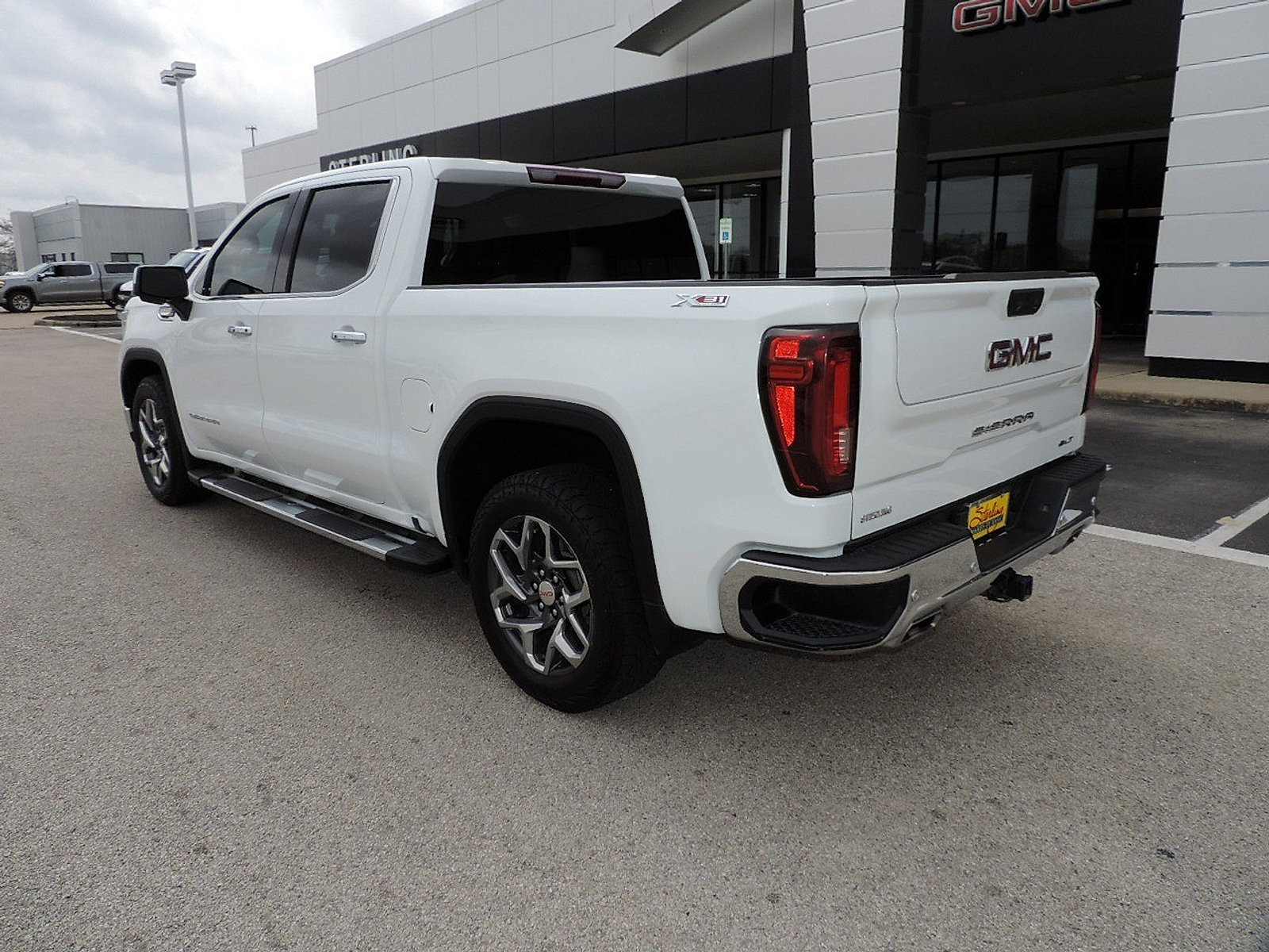 Certified 2023 GMC Sierra 1500 SLT image 7