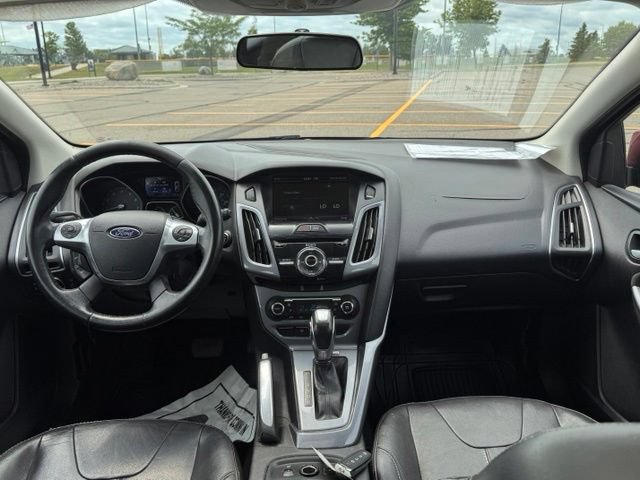 Used 2014 Ford Focus Titanium FWD image 16
