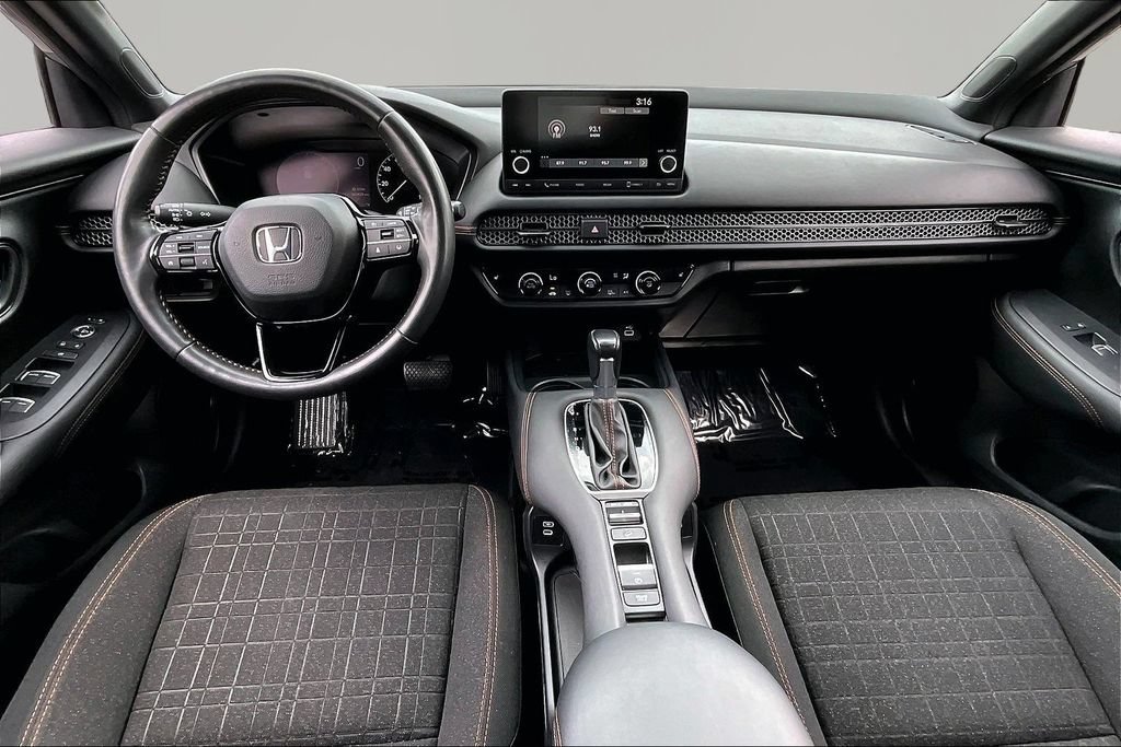 Used 2024 Honda HR-V Sport image 8