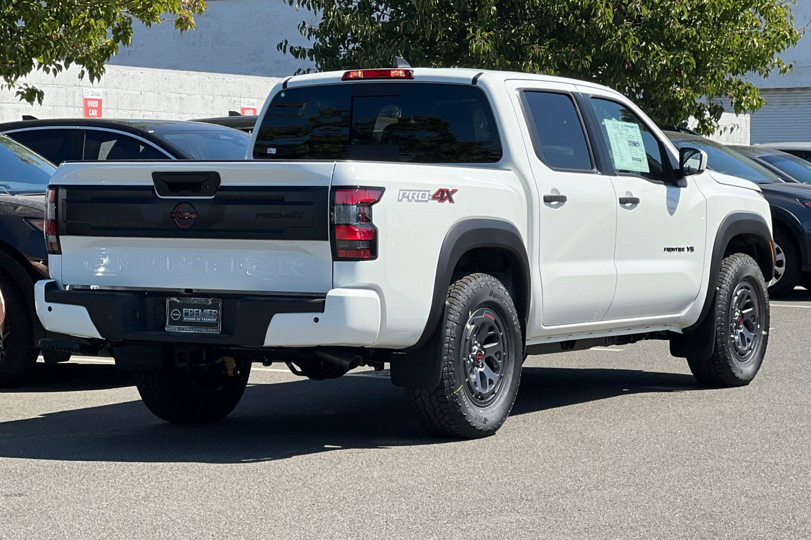 New 2027 Nissan Frontier PRO-4X w/ Tow Package AWD/4WD image 4
