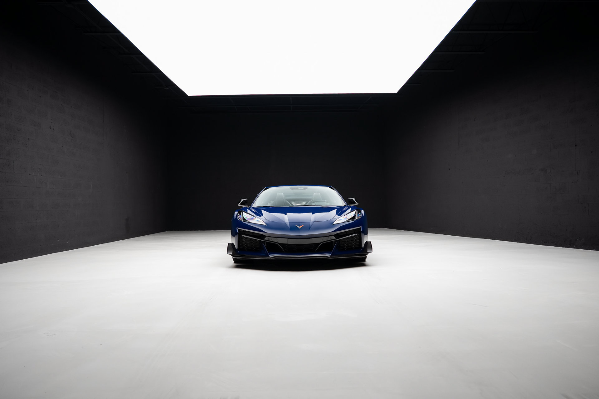 Used 2025 Chevrolet Corvette Z06 w/ Stealth Interior Trim Package RWD image 82