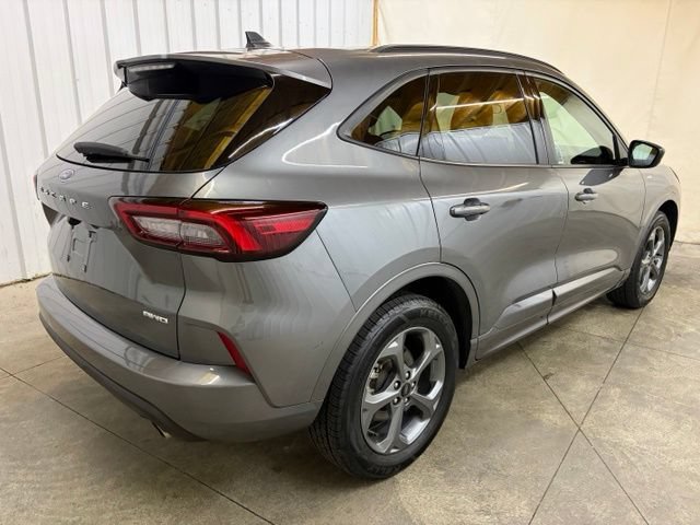 Used 2024 Ford Escape ST-Line AWD/4WD image 6
