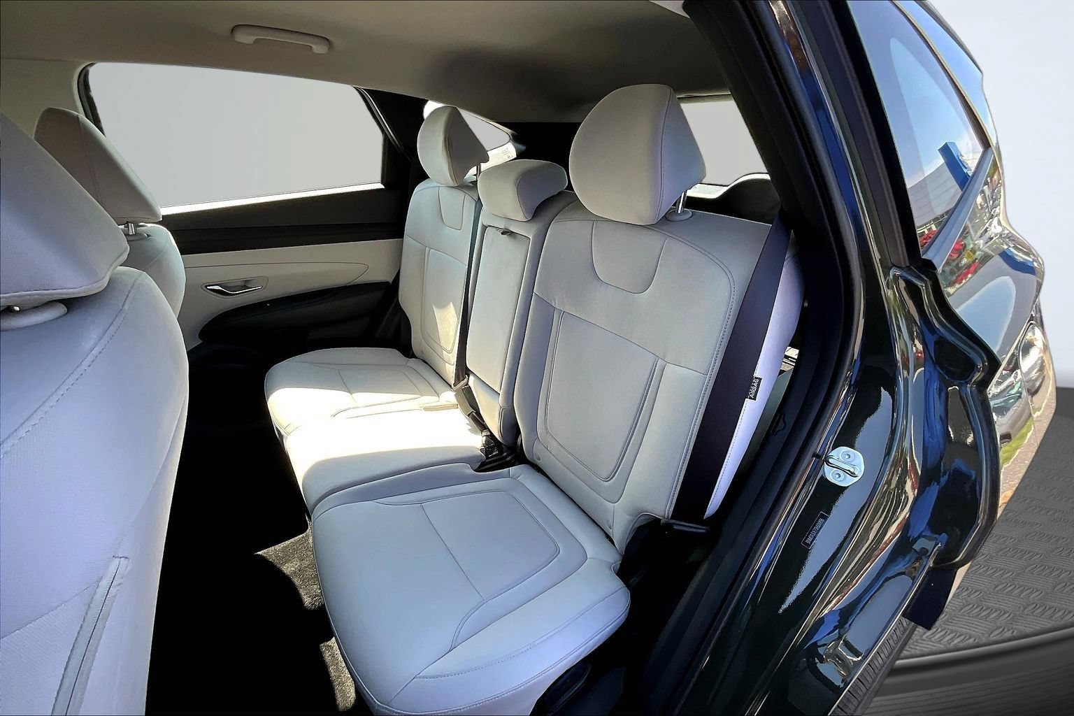 Used 2025 Hyundai Tucson SE FWD image 21