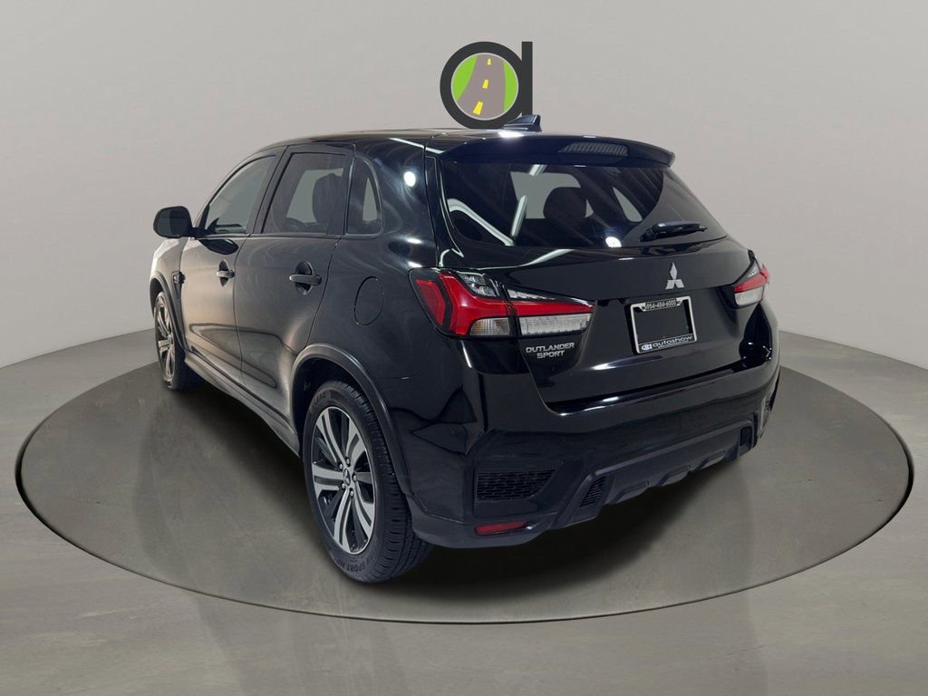 Used 2020 Mitsubishi Outlander Sport 2.0 ES image 5