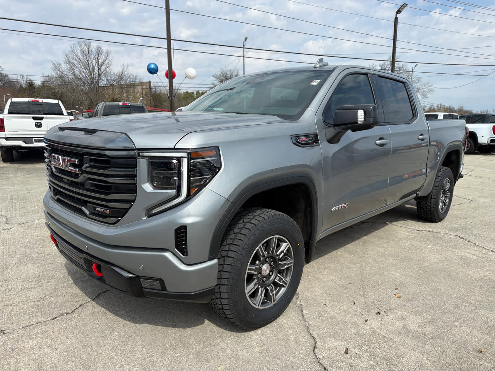 Used 2024 GMC Sierra 1500 AT4 w/ Technology Package AWD/4WD image 1