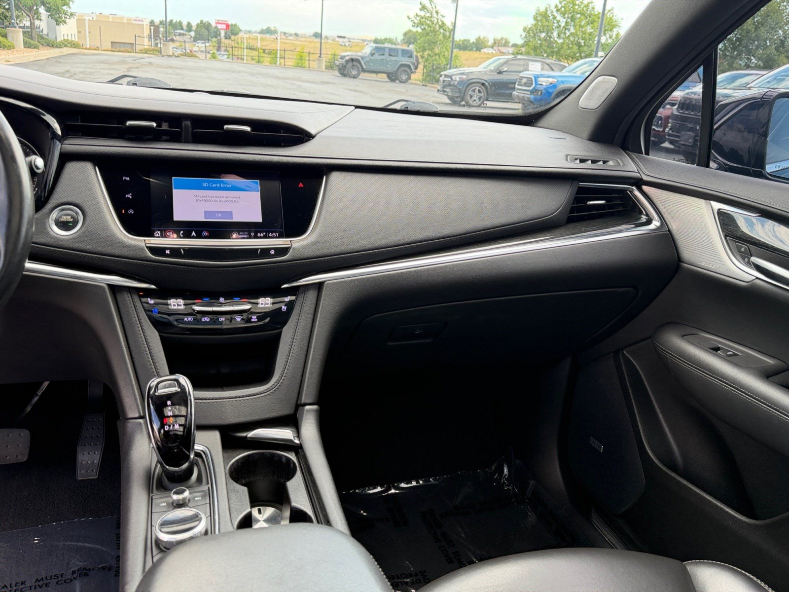Used 2022 Cadillac XT5 Premium Luxury w/ Technology Package AWD/4WD image 19