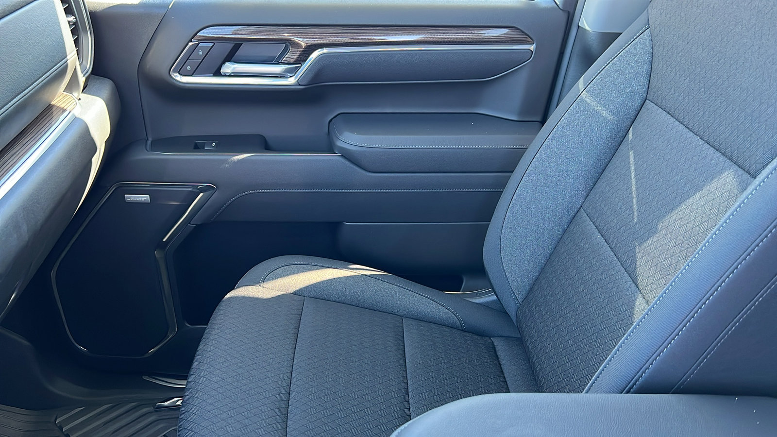 New 2026 Chevrolet Silverado 1500 LT Trail Boss w/ Convenience Package II image 24