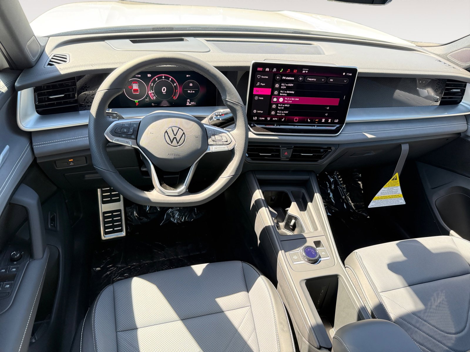New 2026 Volkswagen Tiguan SE R-Line FWD image 15