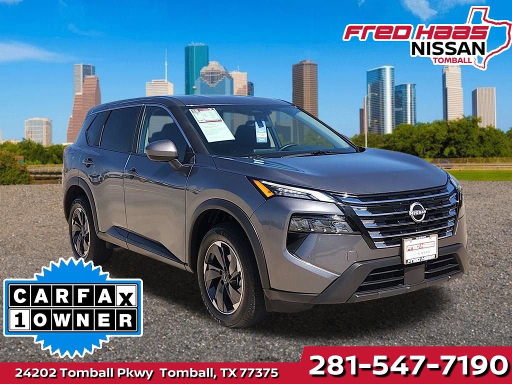 Used 2025 Nissan Rogue SV image 1