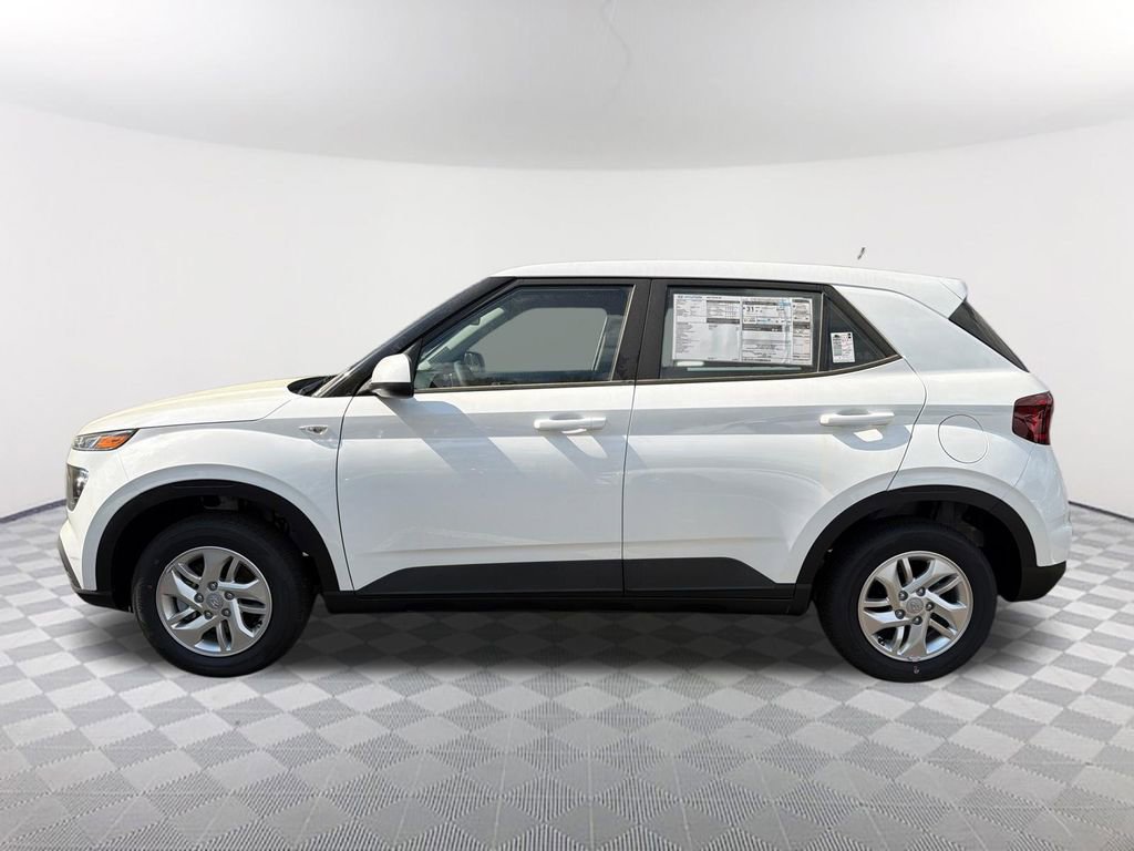 New 2026 Hyundai Venue SE image 8
