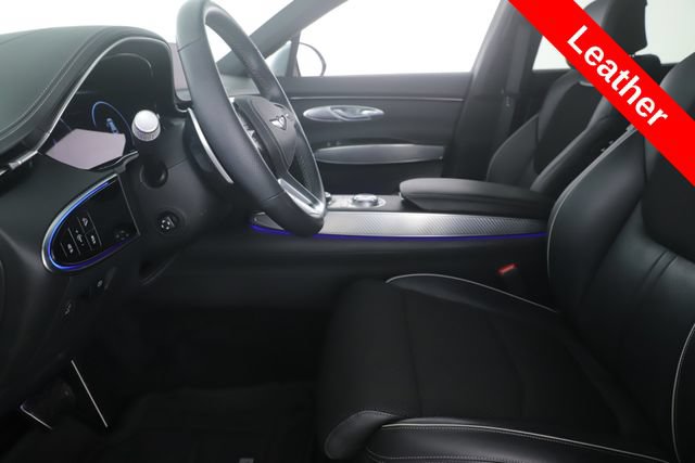 Used 2024 Genesis GV70 2.5T w/ Sport Prestige Package AWD/4WD image 16