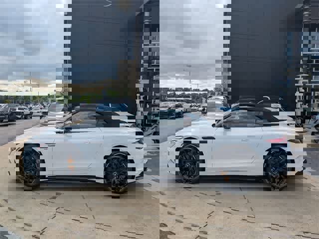 New 2025 Mercedes-Benz SL 63 AMG S e Performance 4MATIC image 3