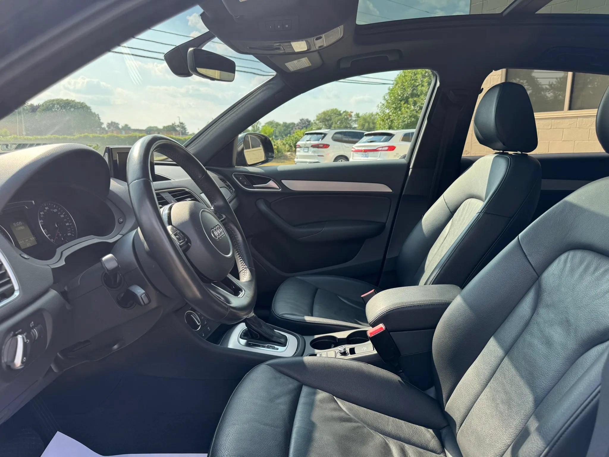 Used 2018 Audi Q3 2.0T Premium AWD/4WD image 19