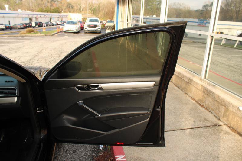 Used 2017 Volkswagen Passat 1.8T S FWD image 18