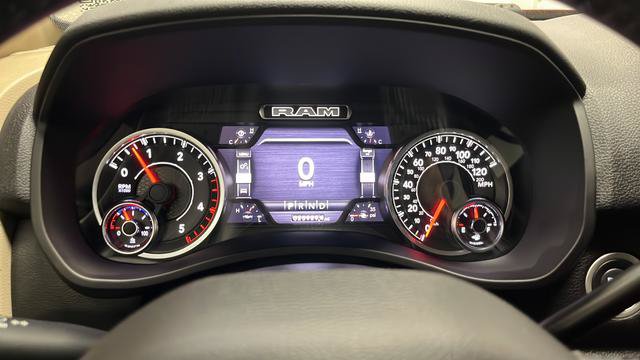 Used 2022 RAM 2500 Big Horn w/ Level C Equiment Group AWD/4WD image 16