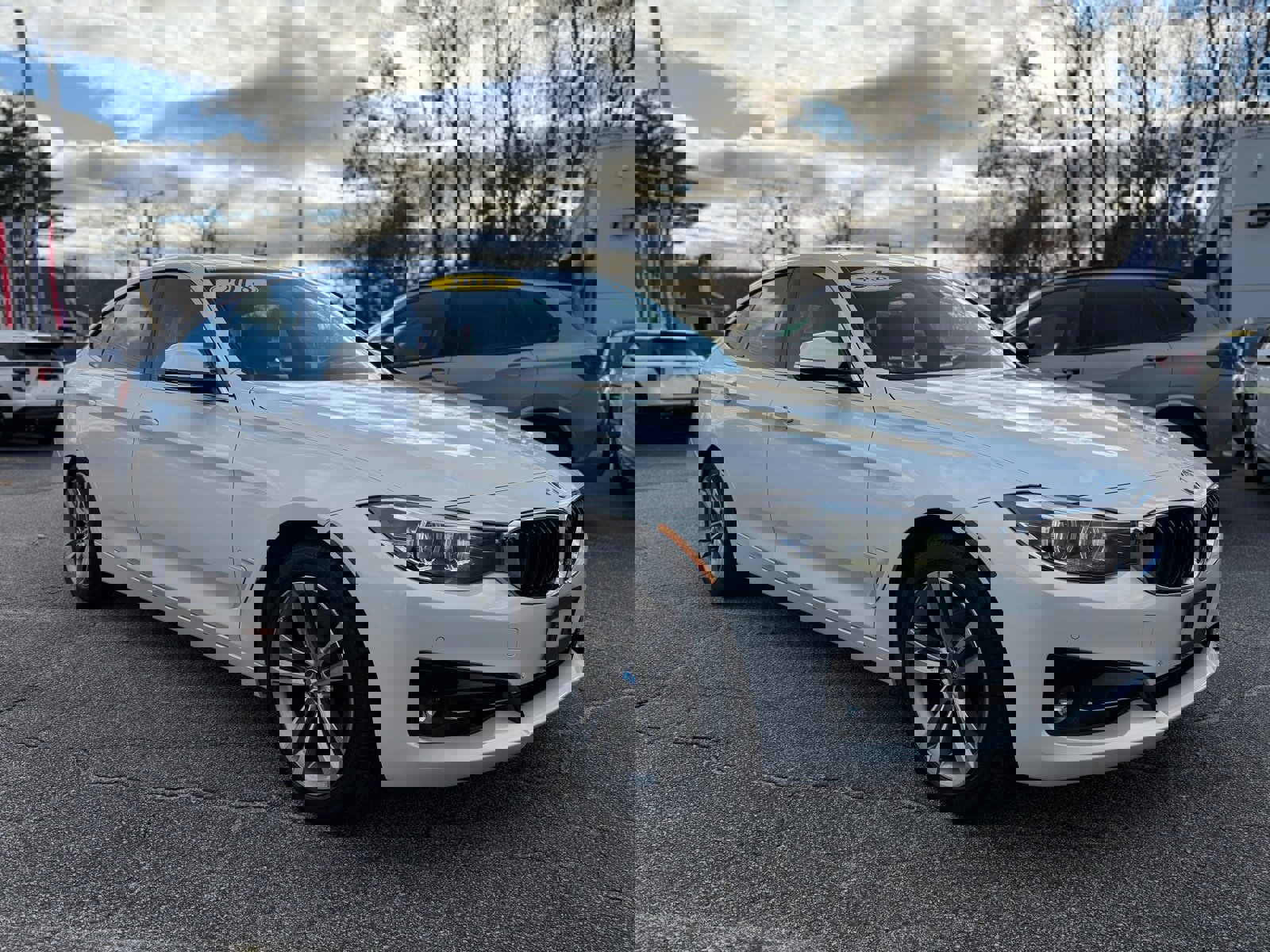 Used 2018 BMW 330i Gran Turismo xDrive 330 Gran Turismo i xDrive image 1