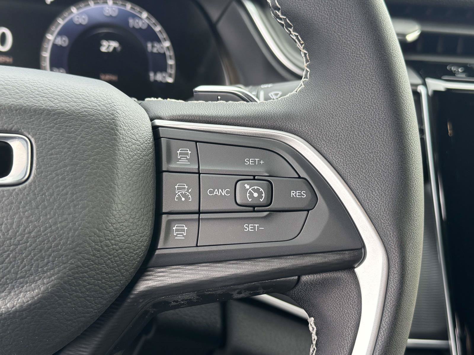 New 2026 Jeep Grand Cherokee Laredo X AWD/4WD image 10