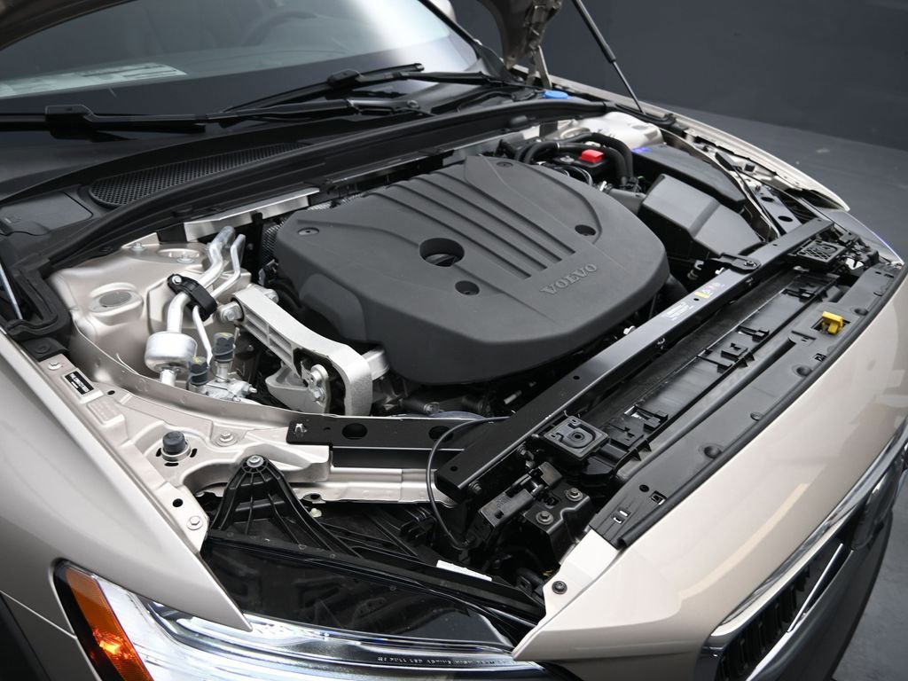 New 2026 Volvo V60 B5 Cross Country Plus w/ Protection Package Premier image 39