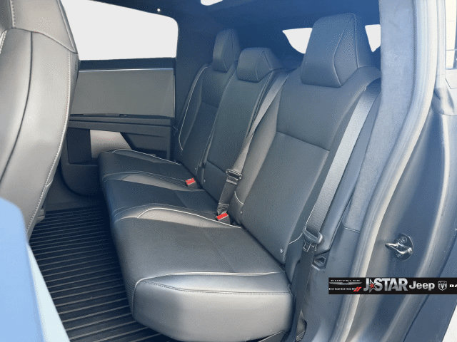Used 2024 Tesla Cybertruck AWD Crew Cab image 25