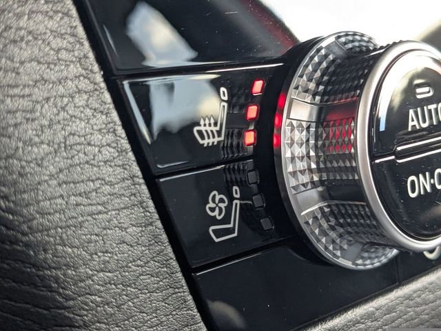 Used 2025 Mitsubishi Outlander SEL FWD image 25