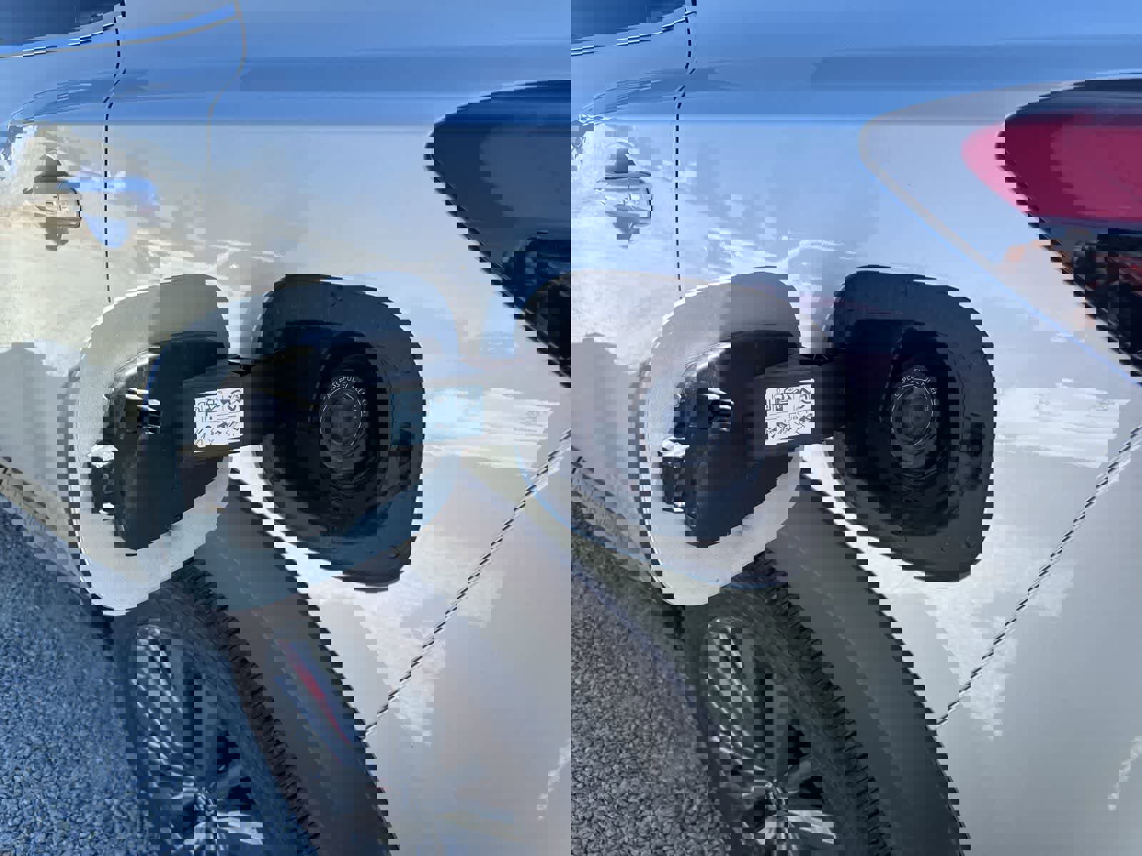 Used 2025 Nissan Pathfinder SL w/ SL Premium Package image 11