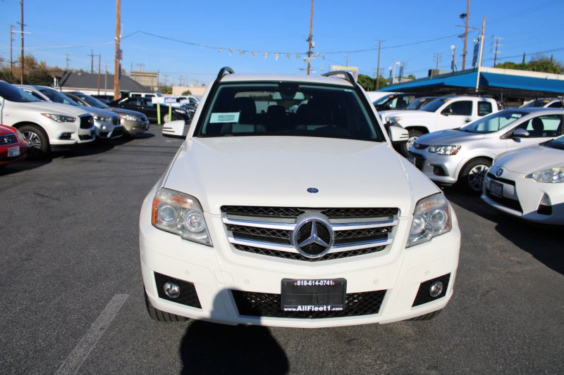 Used 2011 Mercedes-Benz GLK 350 2WD image 2